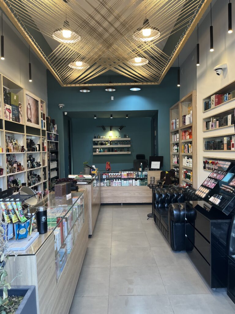 فروشگاه پاپروک اصفهان | فروشگاه عطر در اصفهان